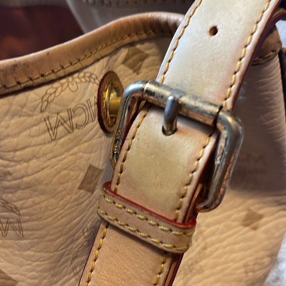 💎Authentic MCM Visetos stripe drawstring bucket bag💎 - Picture 11 of 17